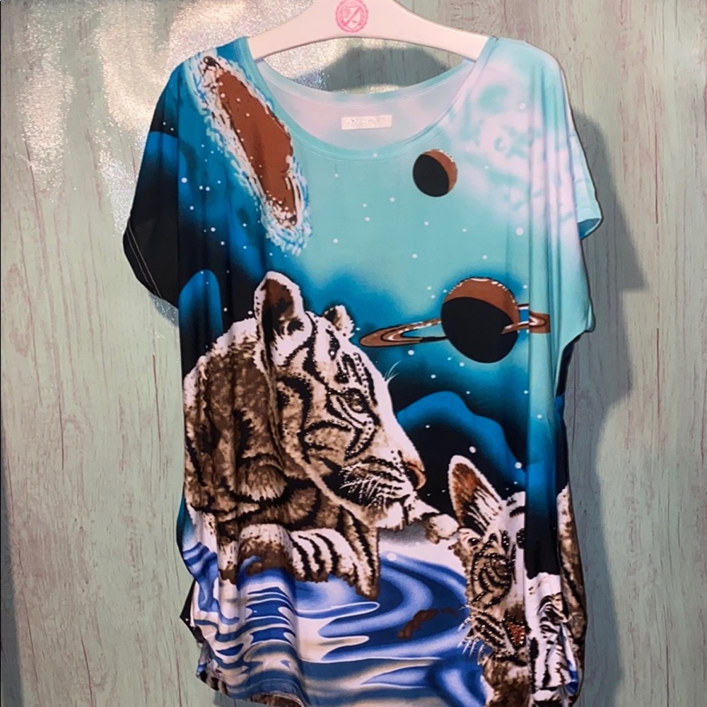 Vintage Space Tiger Universe Tee w Rhinestones